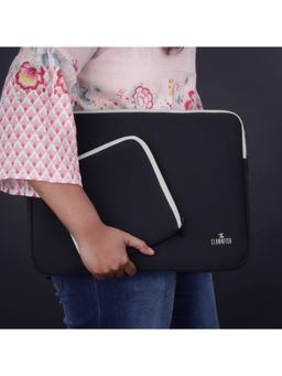 The Clownfish - Polyester Unisex 15.6 Inch Tablet Laptop Bag with Pouch