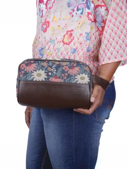 The Clownfish - Toiletry Kit for Unisex Adult