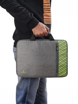 The Clownfish - Polyester Unisex 14 Inch Laptop Bag