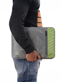 The Clownfish - 13 Inch Laptop Sleeve