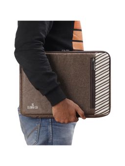 The Clownfish - Unisex 14 Inch Laptop Sleeve