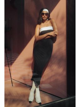 FREAKINS - Aer White and Black Midi Dress