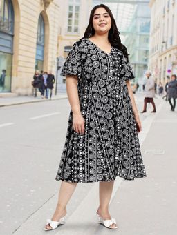 Martini - Black White Plus Size Burntout Midi Dress