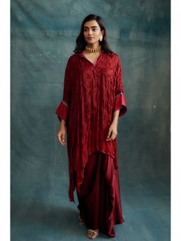 Krishna Mehta - Red Knotted Bandhej Embroidered Kaftan and Skirt (Set of 2)