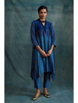 Krishna Mehta - Blue Shaded Overlap Block Print V Neck Kurta and Pant (Set of 2)