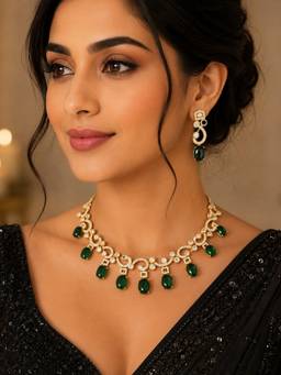 Treemoda - Luxury Emerald Green Drop Jewellery Set