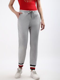 Tommy Hilfiger - Regular-Fit Solid Mid Rise Jogger