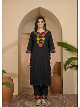 ANAISA - Black Floral Embroidered Cotton Kurta with Pant