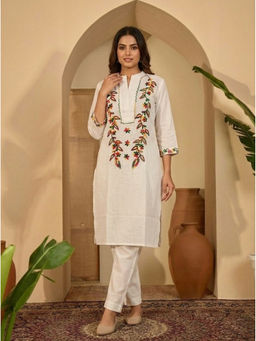 ANAISA - White Floral Embroidered Cotton Kurta with Pant