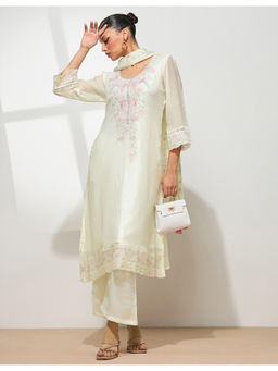HRITIKA - Off White Silk Blend Embroidered Kurta with Pant and Dupatta