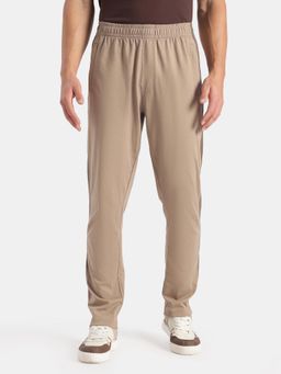 Jockey - AM75 Men Super Combed Cotton Rich Slim Fit Trackpant - Desert Taupe