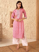 Peach color option, Sold out, Currently selected