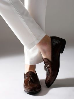 PRIVO - Mens Tan Solid Round Toe Formal Leather Moccasins