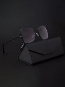 Black color option, Currently selected