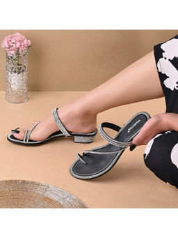 Valentino - Women Embellished Toe-Ring Heeled Sandals