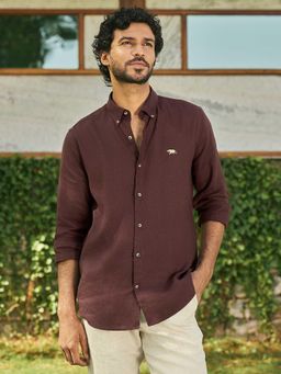 Andamen - Men Pure Linen Regular Fit Casual Shirt - Brown