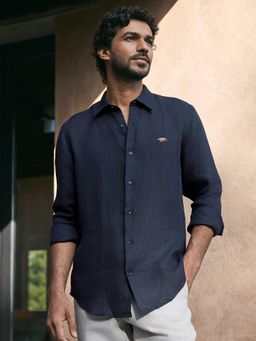 Andamen - Men Pure Linen Textured Slim Fit Casual Shirt - Navy Blue
