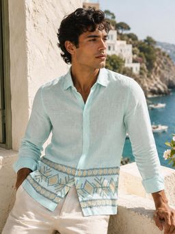 CAHOOT - Men Green Placement Embroidered Regular Fit Casual Shirt - Blue