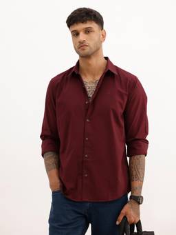 WROGN - Men Solid Slim Fit Full Sleeve Casual Shirt - Maroon