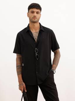 WROGN - Men Solid Slim Fit Half Sleeve T-Casual Shirt - Black