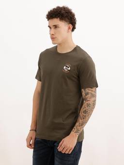 WROGN - Men Slim Fit Solid Patch Detail T-Shirt - Olive