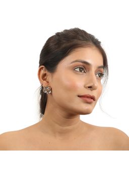 RIANA JEWELLERY - White Jadtar Stone Studs