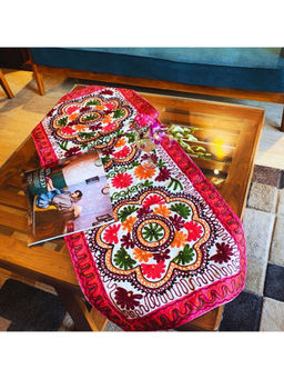 TheYUGO - White Gajra Kutch Embroidery Table Runner