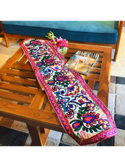 TheYUGO - White Gul Kutch Embroidery Table Runner