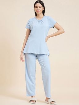 Sweet Dreams - Women Half Sleeves T-Shirt with Pyjama (Set of 2)