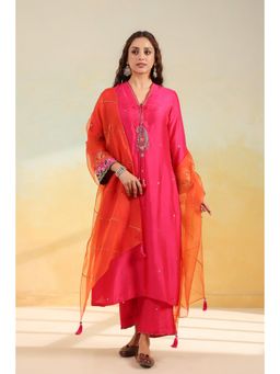 Label Niti Bothra - Pink Paisely Gota Patti Kurta With Pant And Dupatta