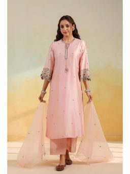 Label Niti Bothra - Light Pink Rose Cut Scallop Kurta With Pant And Dupatta