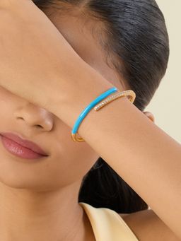 Isharya - White Whispered Tales Cuff