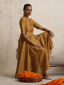 trueBrowns - Gold Tissue Flared Anarkali Kurta Set (Set of 2)