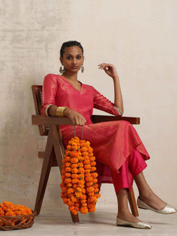 trueBrowns - Hot Pink Tissue Straight Kurta Set (Set of 2)