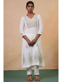 Folksong - Off White Cotton A-Line Mirror Embroidered Chikankari Regular Kurta for Women