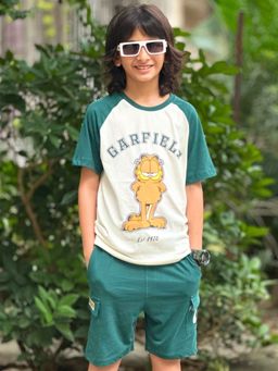 Napchief - Unisex White Character T-shirt with Shorts