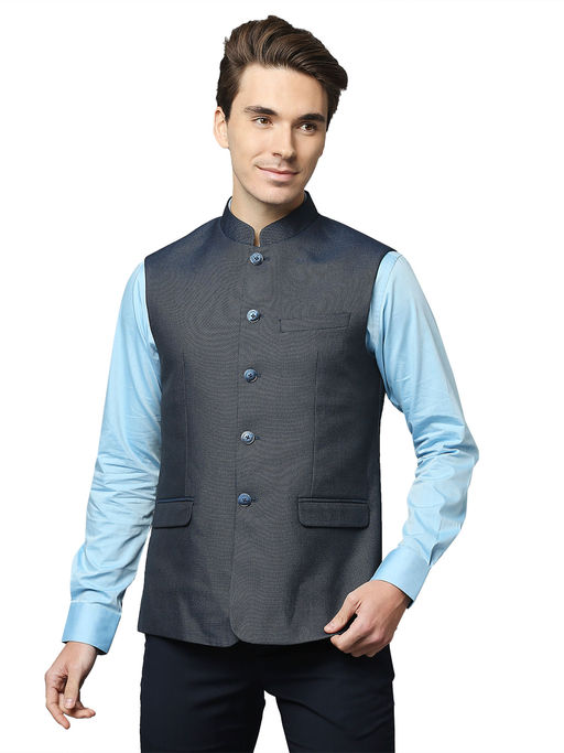 Park Avenue Men Blue Textured Waistcoat