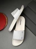 Off White color option, Sold out, Currently selected