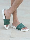 Green color option, Currently selected
