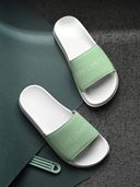 Green color option, Currently selected