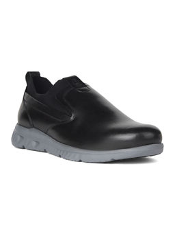 Hush Puppies - Men'S Black Slip-On Comfort Shoe