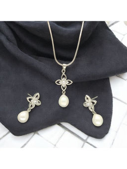 Sri Jagdamba Pearls - White Flora Pearl Pendant Necklace with Earrings