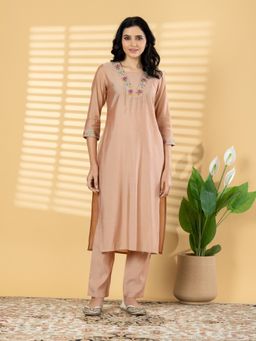 Readiprint - Women Peach Embroidered Thread Work Kurta with Pant