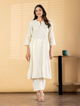 Readiprint - Women Off White Floral Embroidered Kurta with Pant