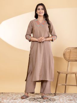 Readiprint - Women Beige Floral Embroidered Kurta with Pant