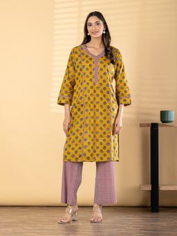 Readiprint - Women Yellow Stripes Printed Kurta with Pant