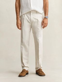 GANT - Men Off White Slim Fit Lyocell Trousers