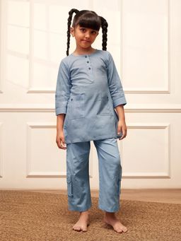 Vastramay - Girls Aqua Cotton Kurta with Pyjama