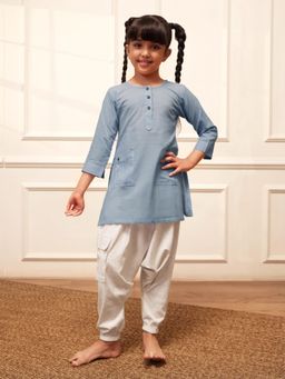 Vastramay - Girls Aqua Cotton Kurta with Harem Pant