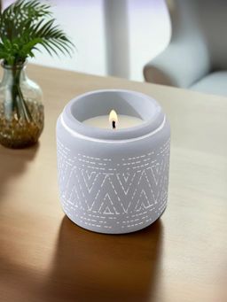 Ekhasa - Patchouli Scented Candle (Grey)